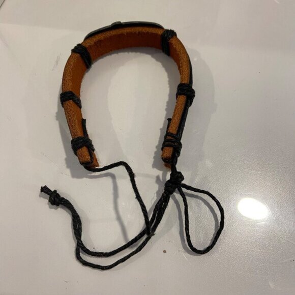 Handmade Leather Bracelet With Metal Anchor Plate Brave Design Adjustable - Picture 5 of 6